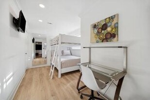 3029 Bering Dr in Houston, TX - Building Photo