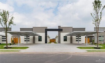 7 Angelina Dr in San Juan, TX - Building Photo