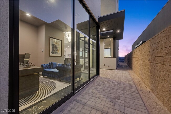 property at 577 Overlook Rim Dr