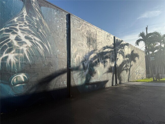 711 NE 2nd Ave in Fort Lauderdale, FL - Building Photo - Building Photo