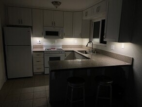 4558 Judson Way in La Mesa, CA - Foto de edificio - Building Photo