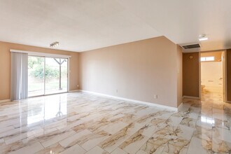 14609 N 60th Ave in Glendale, AZ - Building Photo - Building Photo