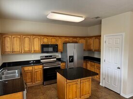 1512 Bentley Cir in Fort Walton Beach, FL - Building Photo