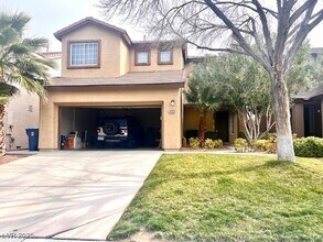 5782 S Pioneer Way in Las Vegas, NV - Building Photo - Building Photo