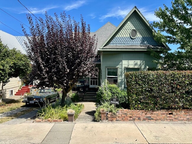 property at 140 Conaway Ave