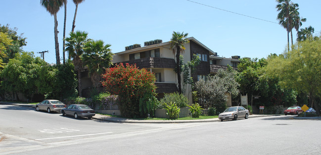 Raymondale Apartments in South Pasadena, CA - Foto de edificio - Building Photo