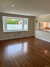 66 Chicago Ave in Massapequa, NY - Building Photo - Building Photo