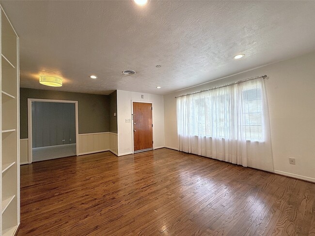 property at 3419 Linkwood Dr