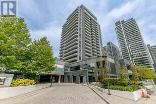 65 Oneida Crescent in Richmond Hill, ON - Building Photo