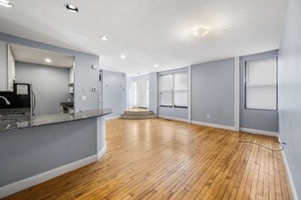 330 1/2 E St in Boston, MA - Building Photo - Building Photo