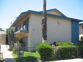 Villa Palms in Anaheim, CA - Foto de edificio - Building Photo