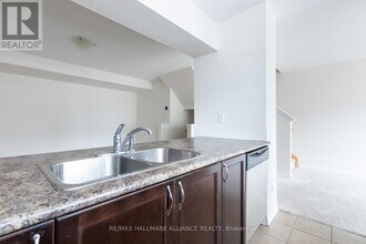 142 Baycliffe Cres in Brampton, ON - Building Photo - Building Photo