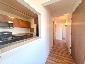 133 Park St, Unit 1403 in Brookline, MA - Building Photo - Building Photo