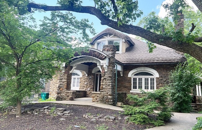 property at 3015 Clifton Ave