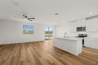 7612 Satterfield Ter in Parrish, FL - Building Photo - Building Photo