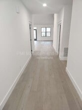 808 Maybank Dr in Hendersonville, NC - Building Photo - Building Photo