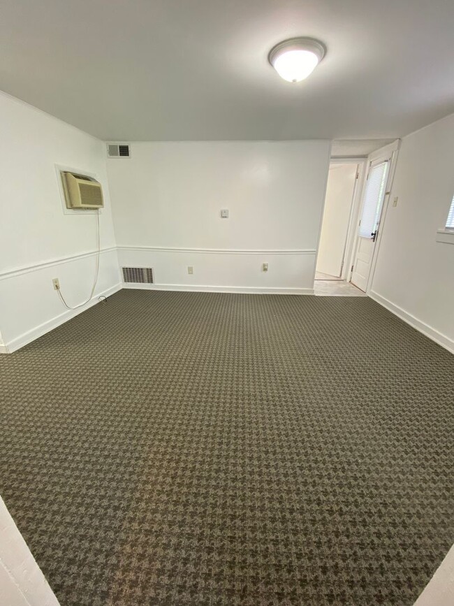 753 Glendale Rd in Marietta, OH - Foto de edificio - Building Photo
