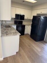 185 Parkview Dr in Trenton, IL - Building Photo - Building Photo