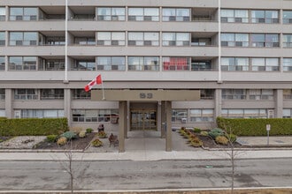 53 Thorncliffe Park Drive in Toronto, ON - Building Photo - Building Photo