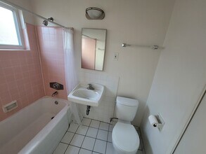 2364 Walgrove Ave, Unit 5 in Los Angeles, CA - Foto de edificio - Building Photo