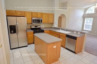 7029 Colony Pointe Dr in Riverview, FL - Building Photo - Building Photo