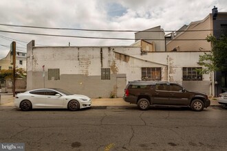 154-158 W Girard Ave in Philadelphia, PA - Building Photo - Building Photo