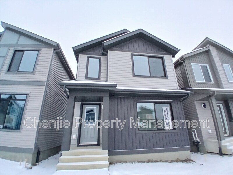 3479 Kulay Green SW in Edmonton, AB - Building Photo