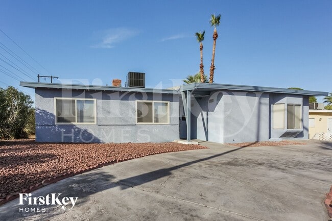 1701 Sweeney Ave in Las Vegas, NV - Building Photo - Building Photo