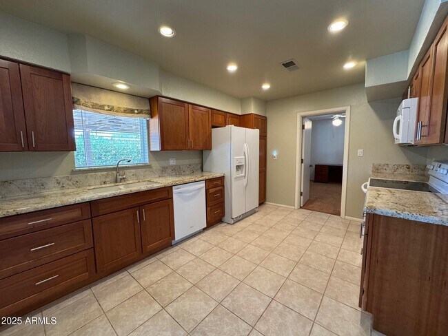 3625 E Garden Dr in Phoenix, AZ - Building Photo - Building Photo