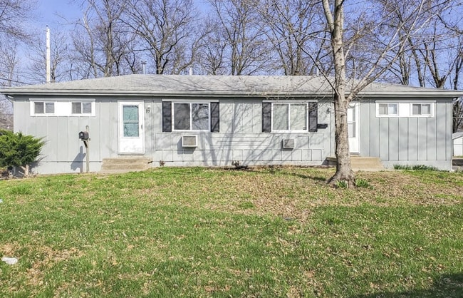 5247-5249 Hadley St in Mission, KS - Building Photo - Building Photo