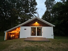 288 River Rd in Ryegate, VT - Building Photo