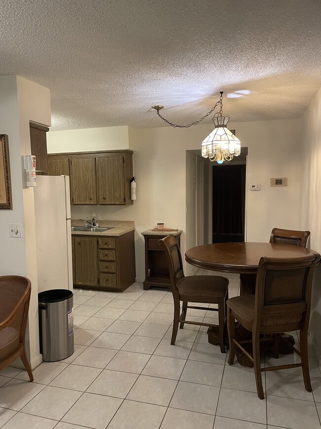107 NE 8th St, Unit 6 in Pompano Beach, FL - Building Photo - Building Photo