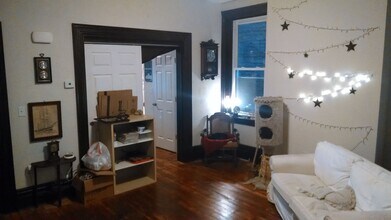 1622 Hatteras St in Pittsburgh, PA - Building Photo - Building Photo