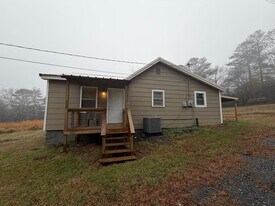 449 Wax Rd SE in Silver Creek, GA - Building Photo