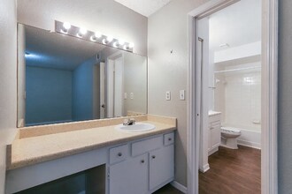 4630 Commander Dr in Orlando, FL - Building Photo - Building Photo
