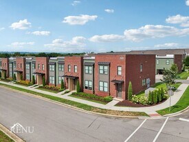 1001 Lifford Ln in Gallatin, TN - Building Photo