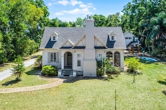 property at 1210 S Clayton St