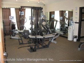 380 Marshland Rd in Hilton Head Island, SC - Foto de edificio - Building Photo