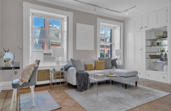 26 Mt Vernon St in Boston, MA - Building Photo - Building Photo