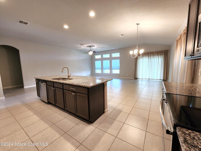 4130 Sage Brush Cir in Melbourne, FL - Foto de edificio - Building Photo