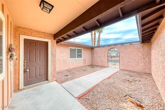 3107 La Entrada St in Henderson, NV - Building Photo - Building Photo