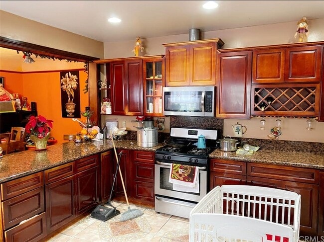 1924 Browning Blvd, Unit 1926 in Los Angeles, CA - Building Photo - Building Photo