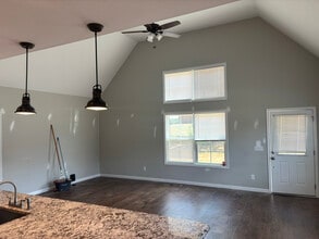 100 Apache Ln in Lafayette, TN - Building Photo - Building Photo