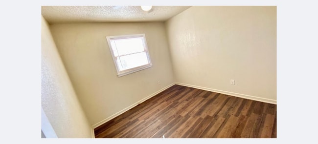 2415 E 10th St in Lubbock, TX - Building Photo - Building Photo