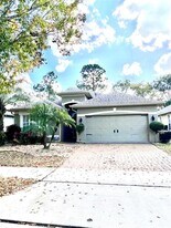221 Asterbrooke Dr in DeLand, FL - Building Photo