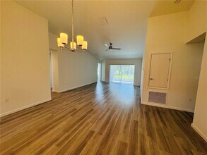 72 Lancelot Dr in Palm Coast, FL - Building Photo - Building Photo