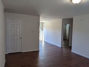 105 Bogart Blvd in St. Clair, MO - Building Photo - Building Photo