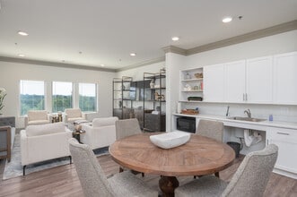 Arbours at Conyers in Conyers, GA - Building Photo - Interior Photo