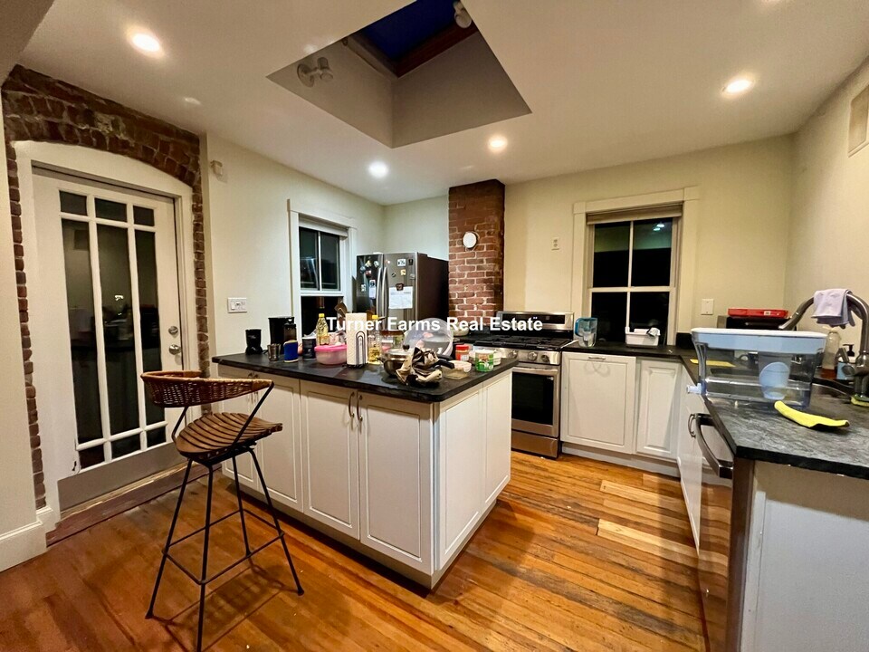 151 Highland St in Boston, MA - Building Photo