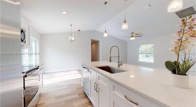 63 Cory St in Port Charlotte, FL - Building Photo - Building Photo